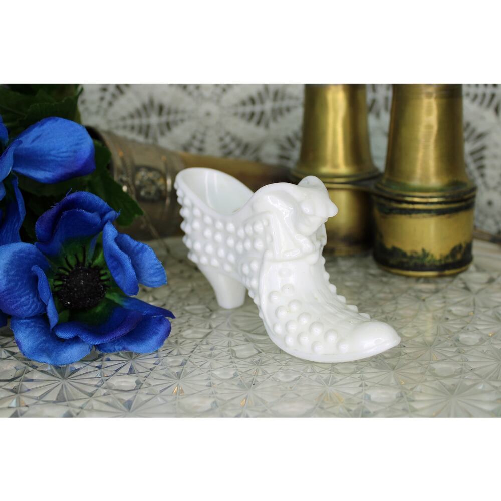 Fenton Milk Glass Hobnail Cat in Slipper Shoe